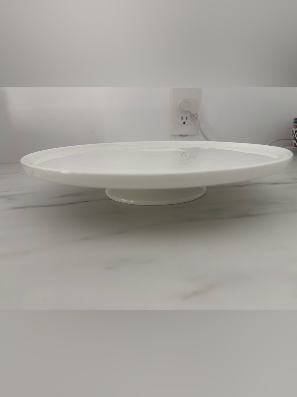 Mikasa Our table sawyer white bone china cake stand